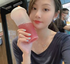 常州雇用网红商务伴游女(雇用网红商务伴游女员工)