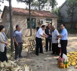 常州关于宋叔带老伴游中国的信息
