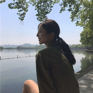 常州私人伴游网带你看到天际，白色盐湖无际，蓝色天空无边